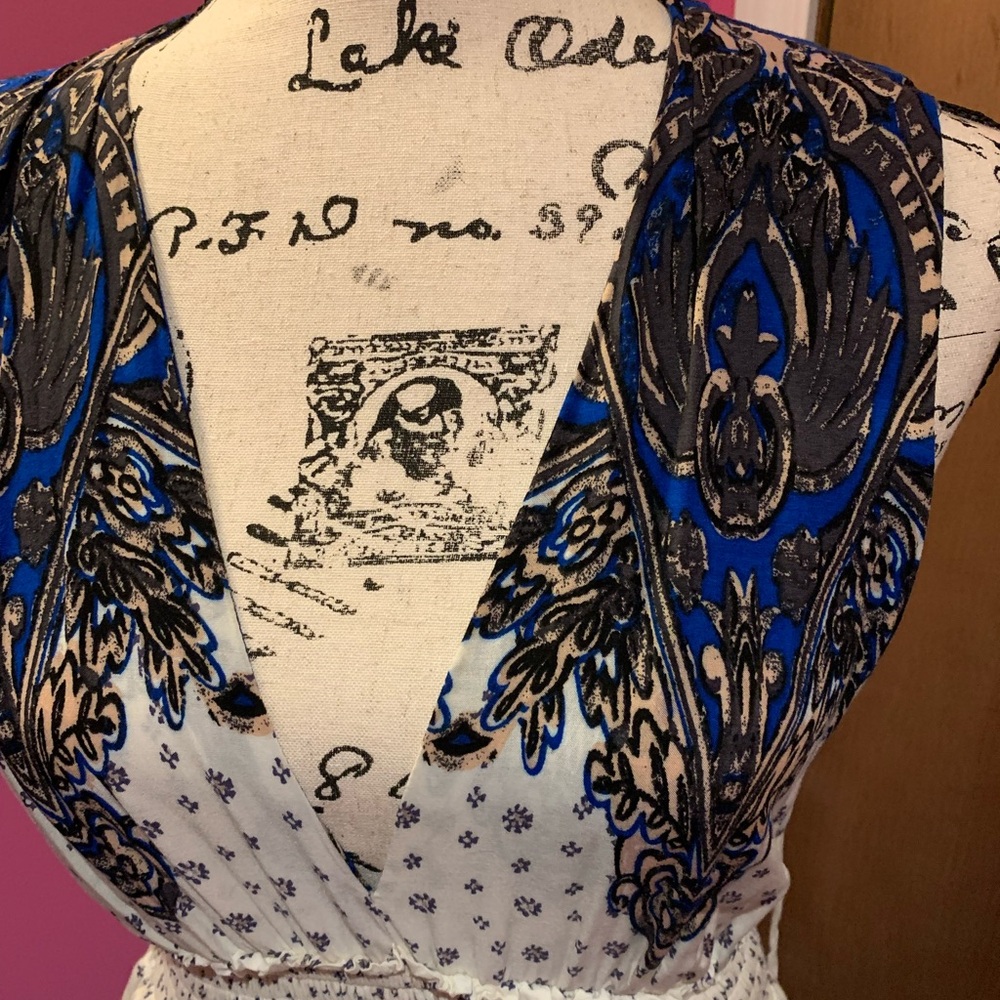 FREE PEOPLE LOW V NECK FLORAL MINI DRESS - size M - Picture 4 of 8